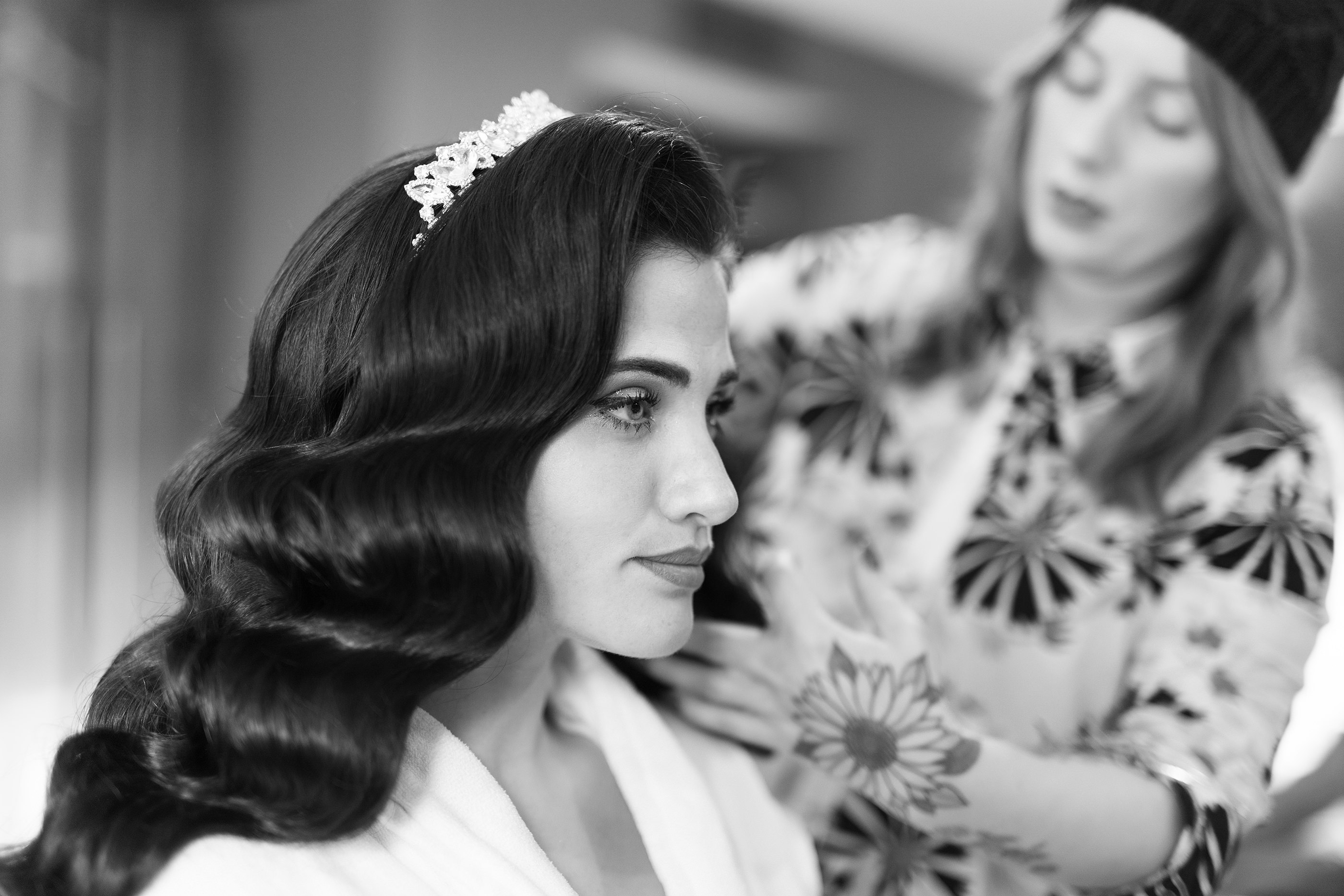  lovely black and white photos of the bride