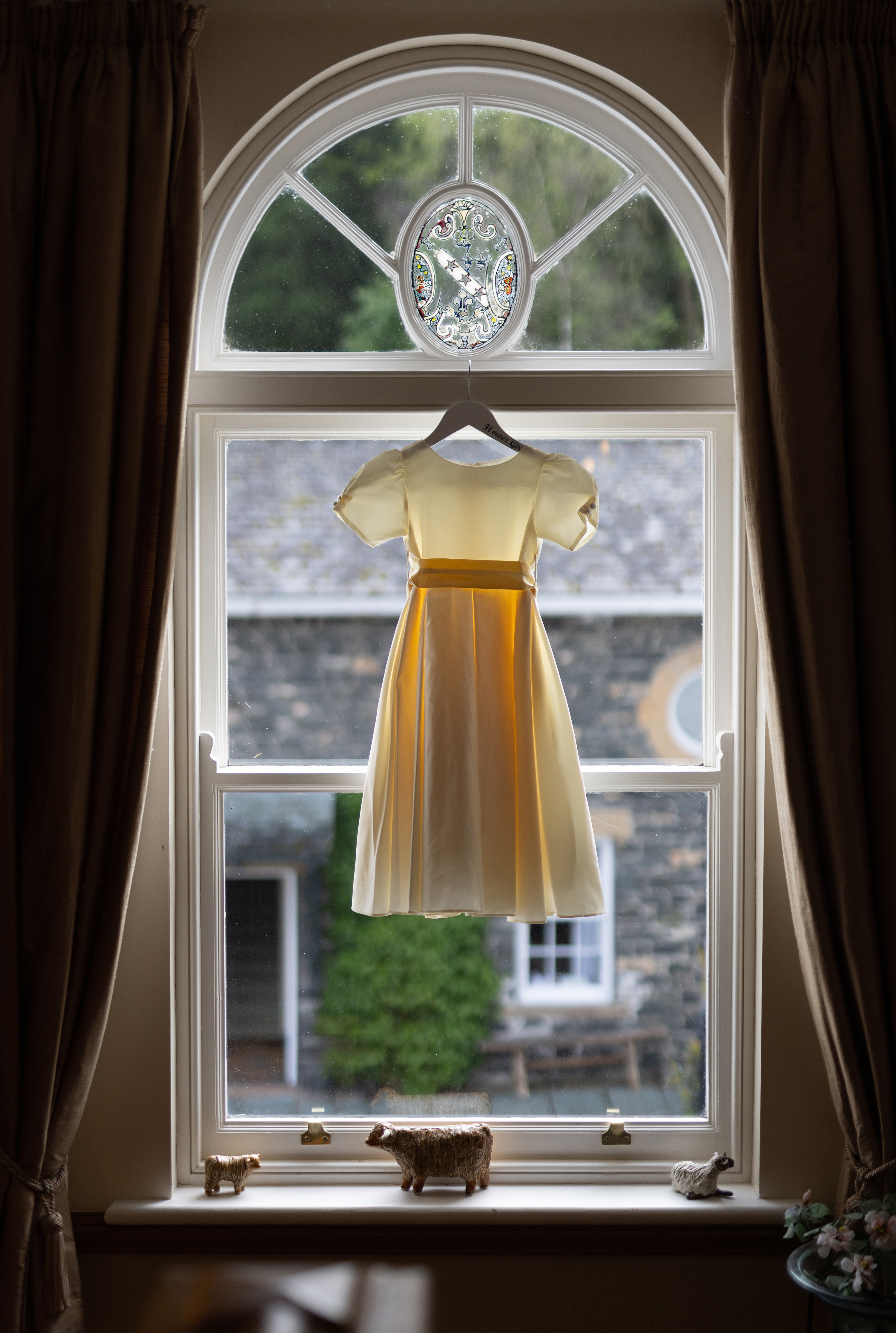 The flower girls dress