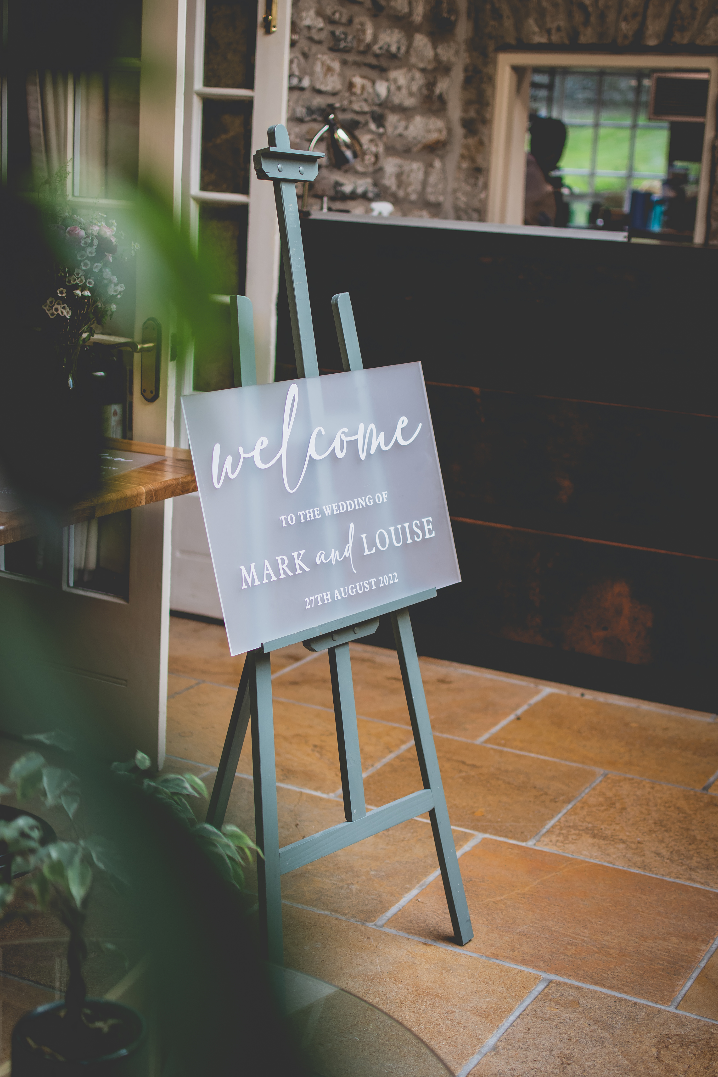 Welcome to the wedding of Mark and Louise 
