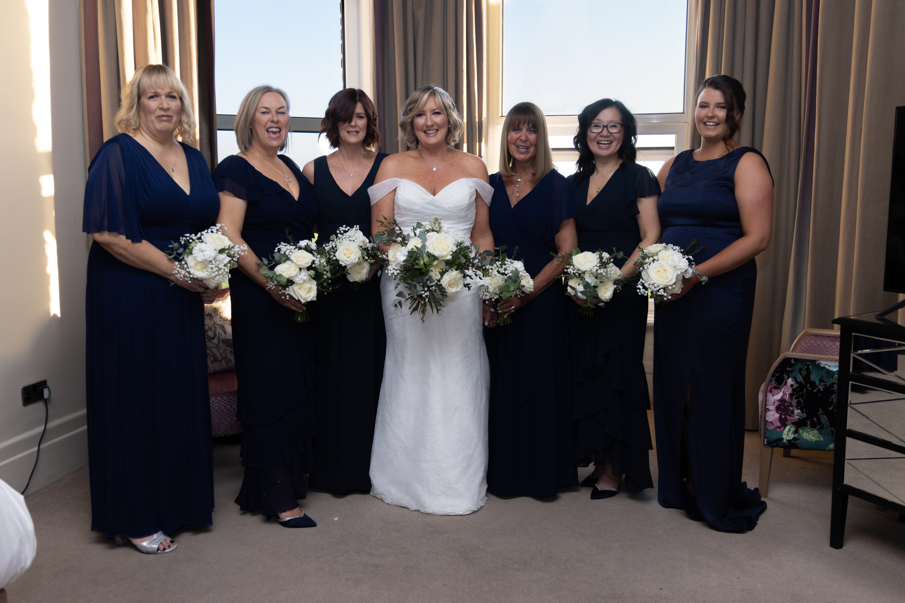 Lisa and her bridesmaids 