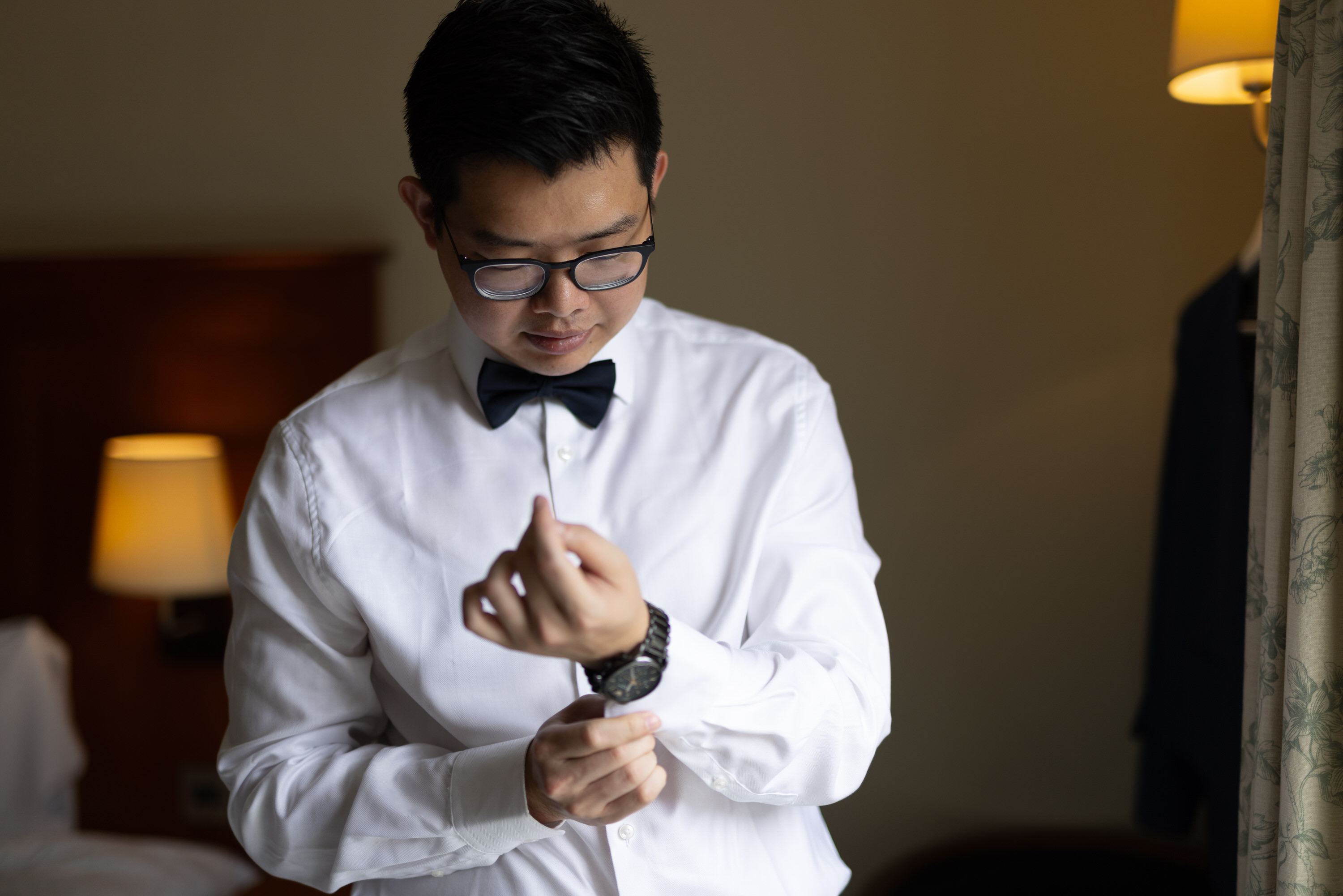 The groom getting ready for the wedding 