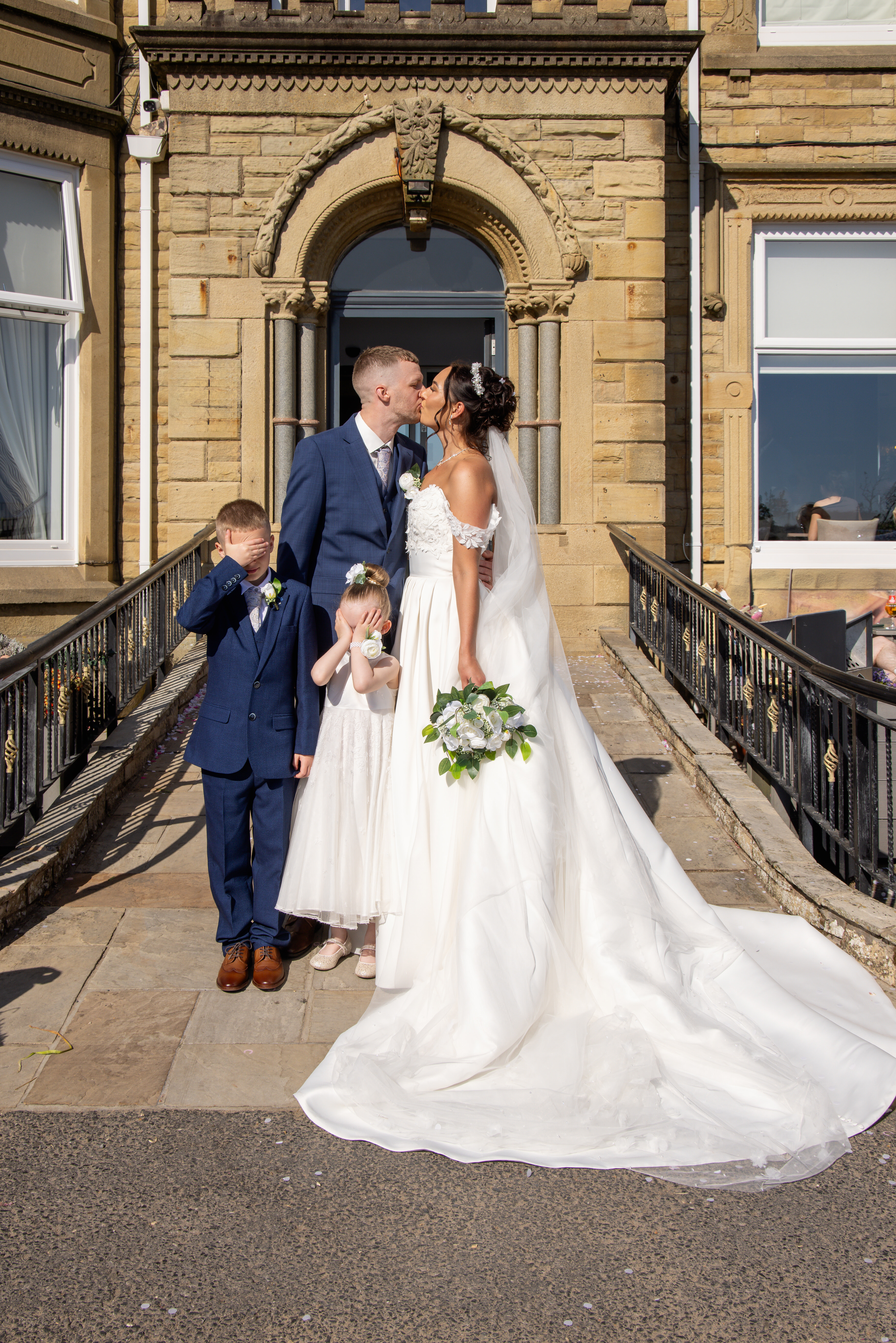 Wedding family photo 
