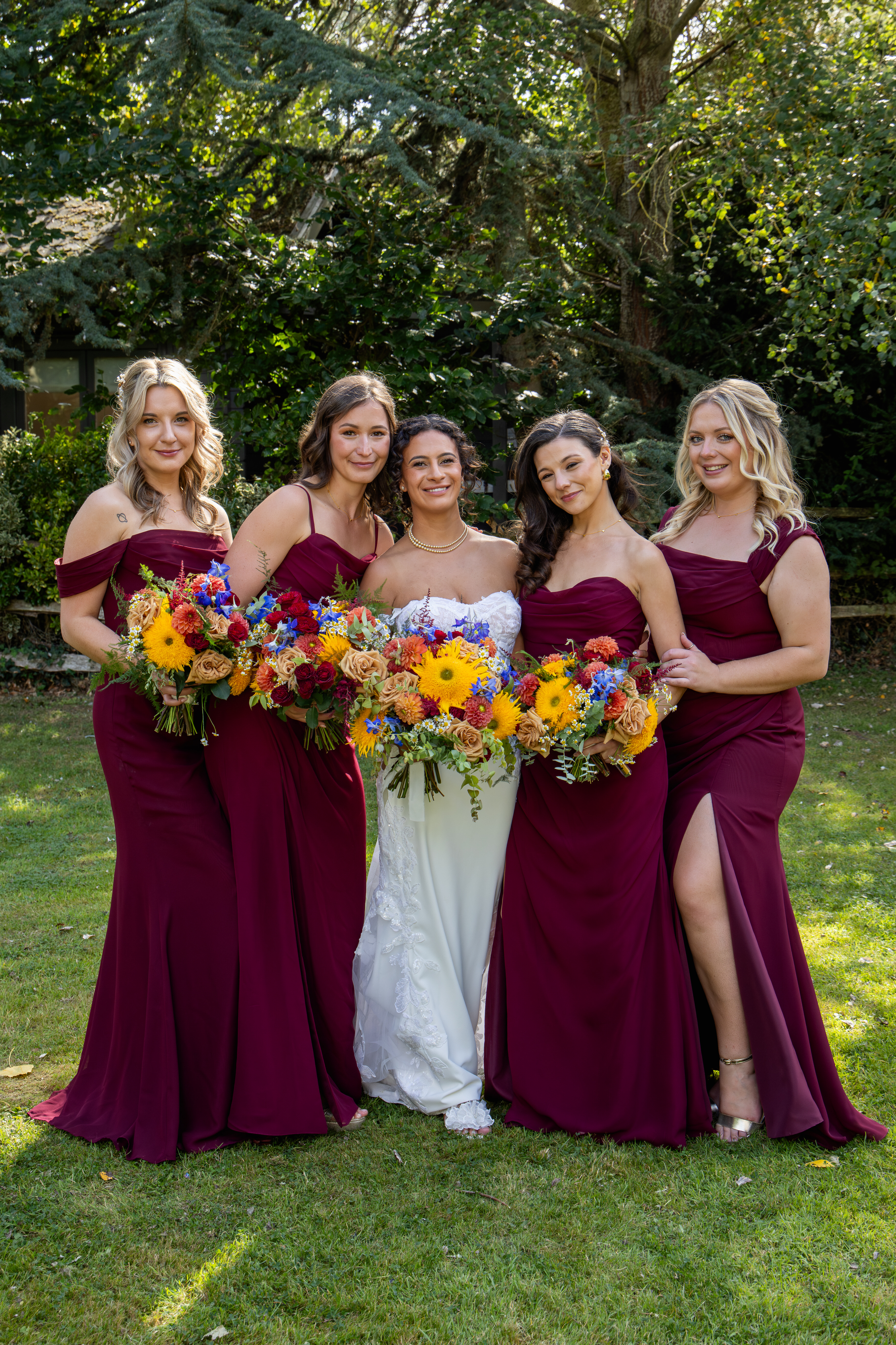 The bride with her bridesmaids 